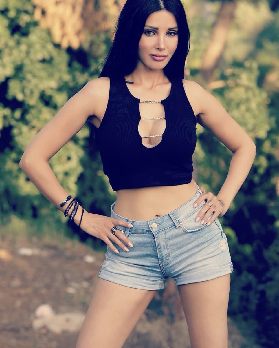 poonoor2's tweet photo. #معصيتي_راحتي #السكسيه #نانسي_ساليبا #nancy_saliba #سكس_دياثه #سكس_محارم #سكس_عربي #سكس_اجنبي الكل يتابع السكسيه نانسي في لايف بيكون قوي اليوم بالليل 😍😍😍 https://t.co/YyHQ3Gj8Yn