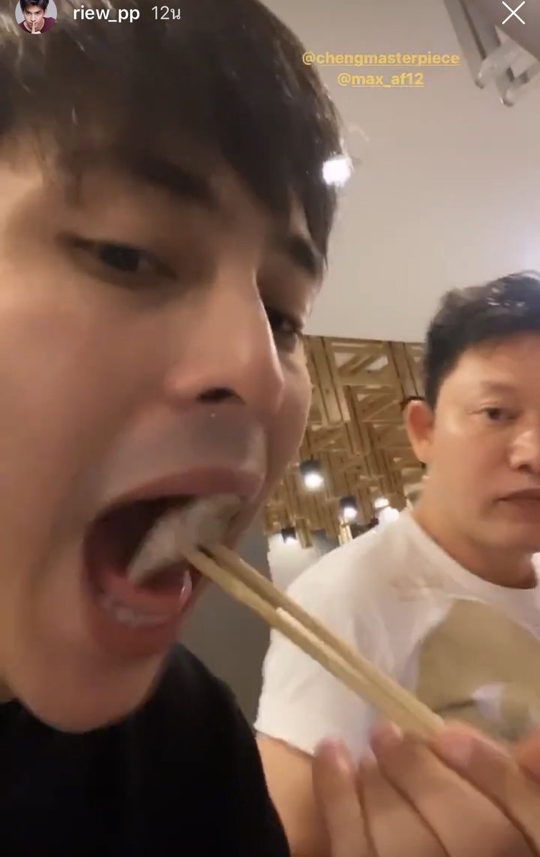 MSriwan's tweet photo. Super sushi 😋😋😋
Mariew P’Cheng P’Max〰️Narak!!
#จัดเต็มมาก🍣#mariew #riew #มาริวกิ้ว
#chengmasterpiece #Maxaf12
Cr.IGS.riew_pp🍙🥢yummy today555 https://t.co/G6dk1dMZee