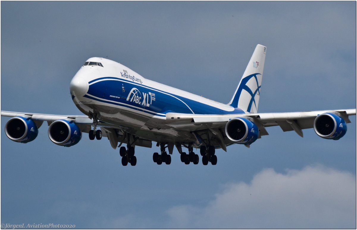 JorgenLammens's tweet photo. @PlasmaUkt @avgeek__ @BoeingAirplanes @CargoLogicAir Here you have her sister VP-BBY, #B747 @airbridgecargo_ arriving @LGGLiegeAirport last June 14th #FullFlaps #Boeing #avgeeks #planespotting #cargo #theworldwillflyagain #planespotter https://t.co/8KZ1ISEaQs