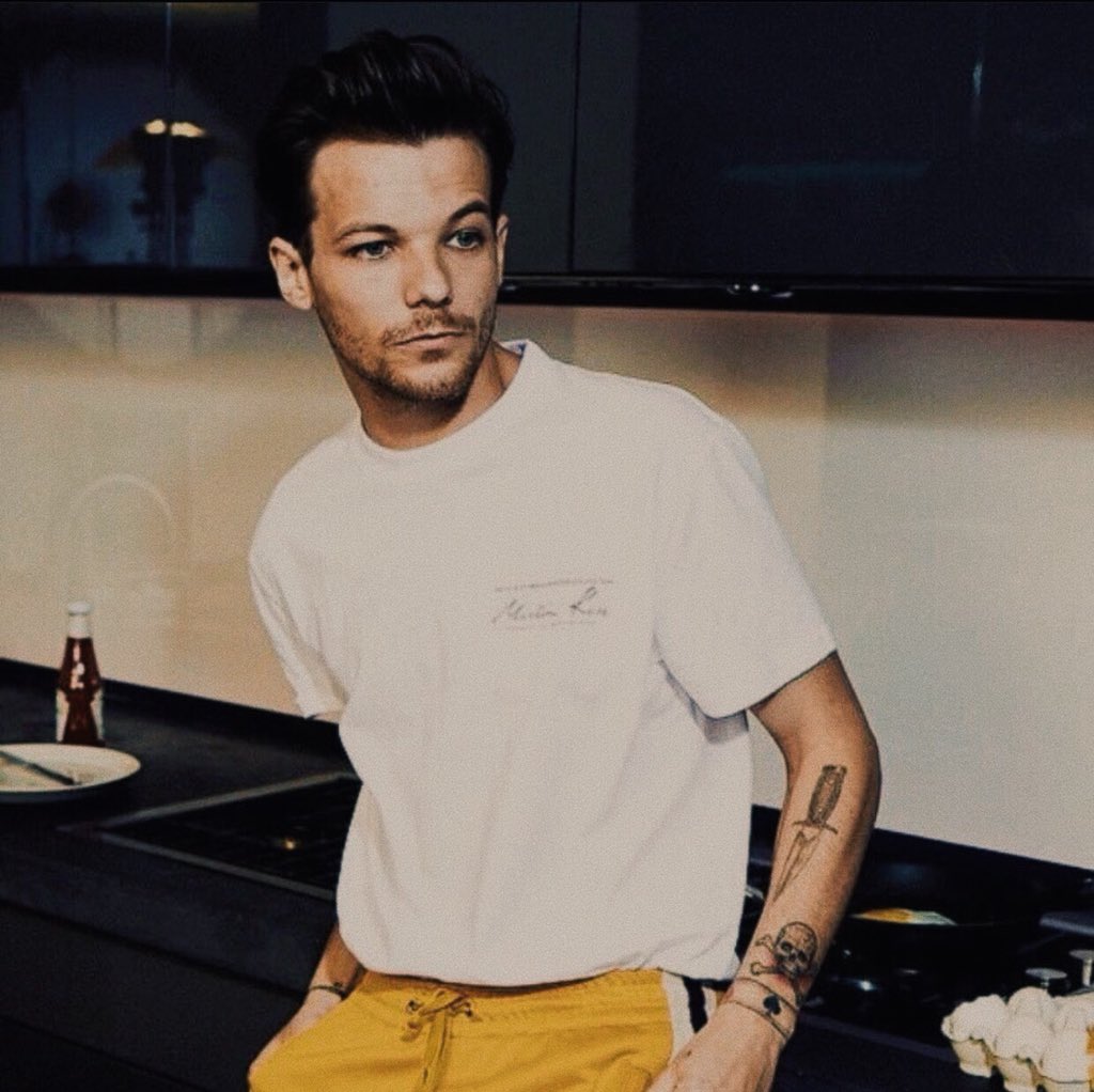 badcigs's tweet photo. 𝐋𝐨𝐮𝐢𝐬 𝐖𝐢𝐥𝐥𝐢𝐚𝐦. ┊ 𝑝𝑙𝑎𝑦𝑠 𝑚𝑢𝑠𝑖𝑐 𝑗𝑢𝑠𝑡 𝑓𝑜𝑟 𝘩𝑜𝑏𝑏𝑖𝑒𝑠 𝑐𝑎𝑢𝑠𝑒 𝑚𝑦 𝐶𝑜𝑚𝑝𝑎𝑛𝑦 𝑖𝑠 𝑚𝑜𝑟𝑒 𝑖𝑚𝑝𝑜𝑟𝑡𝑎𝑛𝑡. 𝐿𝑜𝑜𝑘𝑖𝑛𝑔 𝑓𝑜𝑟 𝑛𝑒𝑤 𝑓𝑟𝑖𝑒𝑛𝑑𝑠 𝑐𝑎𝑢𝑠𝑒 𝑏𝑒𝑖𝑛𝑔 𝑎 𝑏𝑜𝑠𝑠 𝑖𝑠 𝑠𝑜 𝑏𝑜𝑟𝑖𝑛𝑔. 

#OpenFollow https://t.co/Rf0YfLXAZr