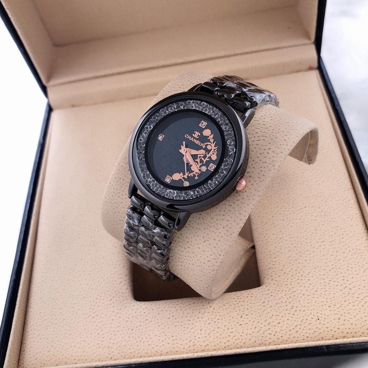 SaliShopping's tweet photo. 🦋متجر اماراتي هاي كوال��ي🦋 
✅باسعار منافسة 😎
❤️لطلب يرجى التواصل على الخاص 💌
🚗التوصيل لكافة انحاء #الامارات🇦🇪 https://t.co/6MoopVuVcq