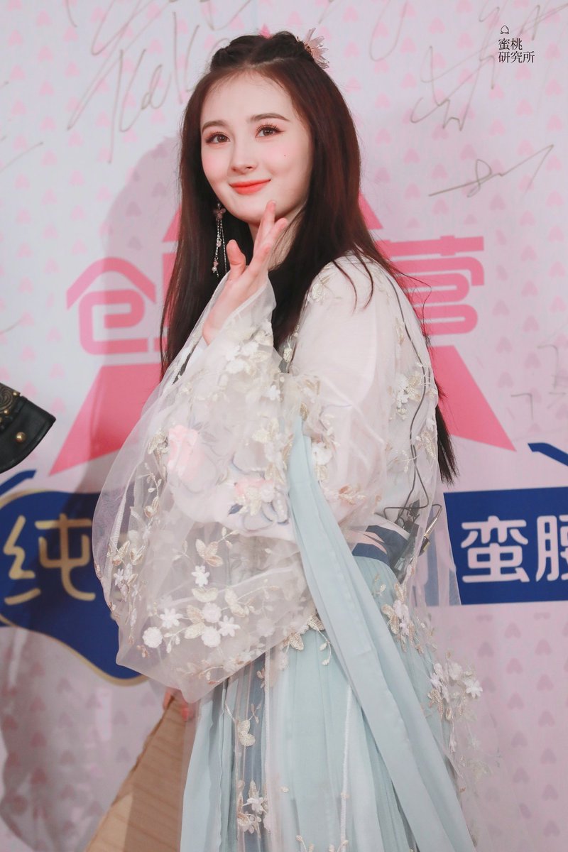 mukami_bear's tweet photo. Ты всегда будешь для нас ПОБЕДИТЕЛЕМ 💙
#Luminous
#Lana #라나 #лана #拉娜 #HappyLANAVERSARY #OneYearWithLana #HiCC https://t.co/JQgL5BO2yc