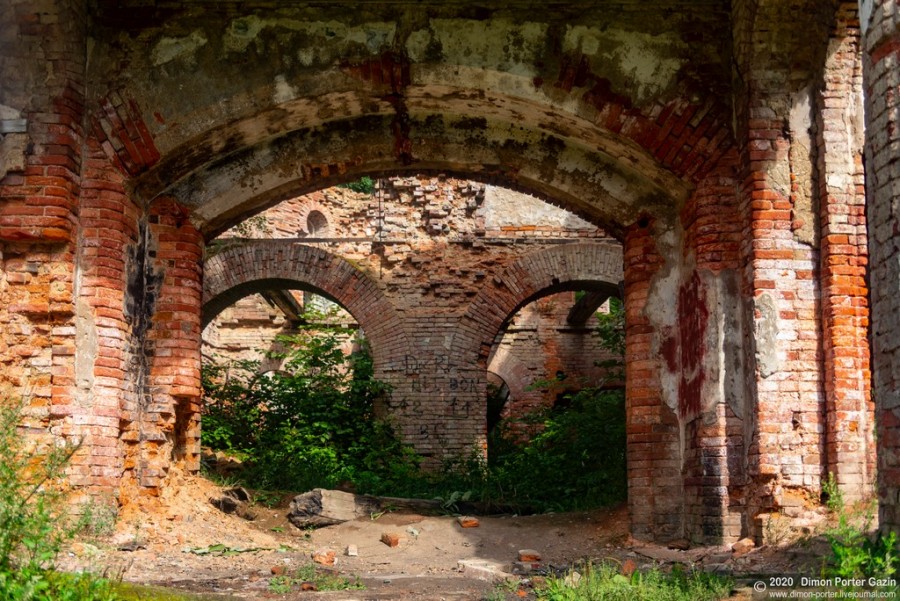 simonovkvramble's tweet photo. #Russia #Leningrad Oblast #Volosovsky District, village #Torosovo. The main reason for the interest in the estate in Torosovo is its owners. The clan of the barons of Wrangel is one of the oldest aristocratic clans of Europe, which turned out to be connected with Russia https://t.co/YTRzwSRC3o