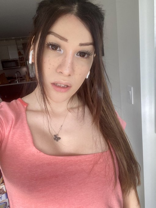 Rt if you would let me top you 🔝 I&rsquo;ll be gentle I promise 😈 https://t.co/xVMrITay8l<a href="/tag/trans"class="tags"><span>#trans</span></a>