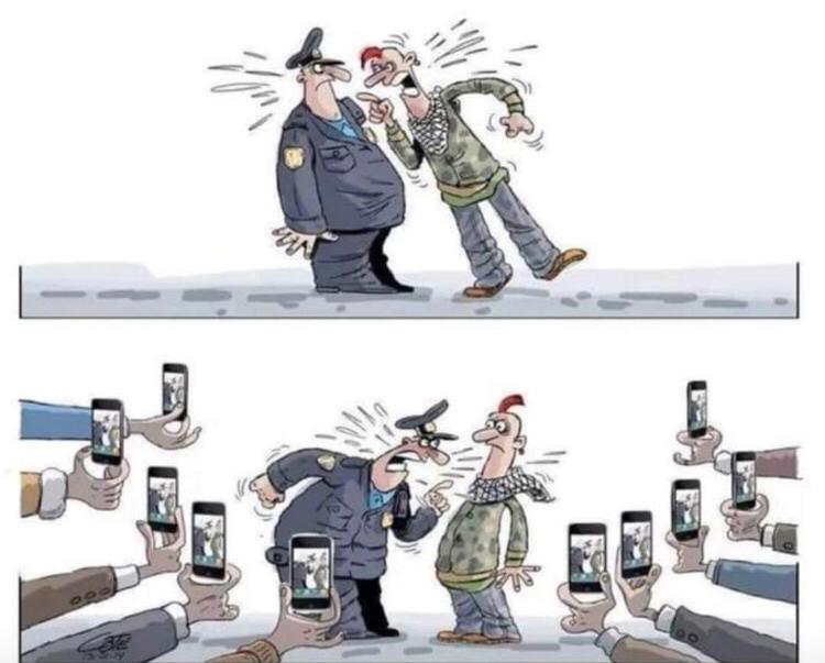 Zag beelden van burgers met veel emoties richting politie.. Respect voor het optreden van de collega's! 

Gedrag van filmende burgers er omheen.. 🤔 

Politie staat niet tegenover de burger. Nee! Maar handhaven van wetten en regels is wel onze taak.