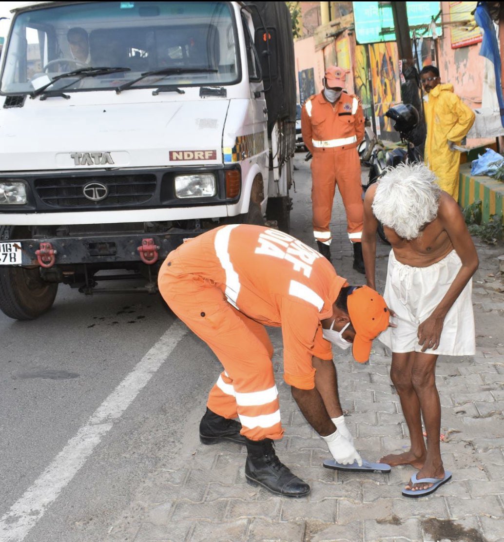 We are coming up with a major 5 city events- FOOTPRINTS 
#Delhi #Mumbai #Kolkata #Varanasi #Chennai 
As of June 29th, 2020 we crossed 175,000 Slippers and with this drive we want to touch 1 Million Souls. #JaiHo 
@NDRFHQ @satyaprad1 
#NDRFHelpingHands