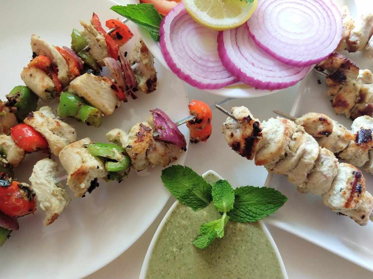AnnamYumm's tweet photo. Chicken Malai Kabab without Oven 
#chicken #appetizer #indianfood #recipe #tikka #spicyfood #foodies 

Video Link : https://t.co/zm4Yt8sFEt https://t.co/jD6CwyILpw