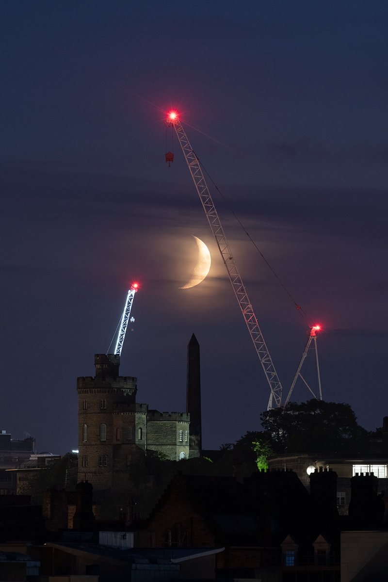 TomDuffinPhotos's tweet photo. The Edinburgh Moon Crane Ensemble played Life Is A Bagatelle the other night #MadeThatUp #GovernorsHouse @Laing_ORourke @AllanMurrayArch https://t.co/rRyGbHnXWL