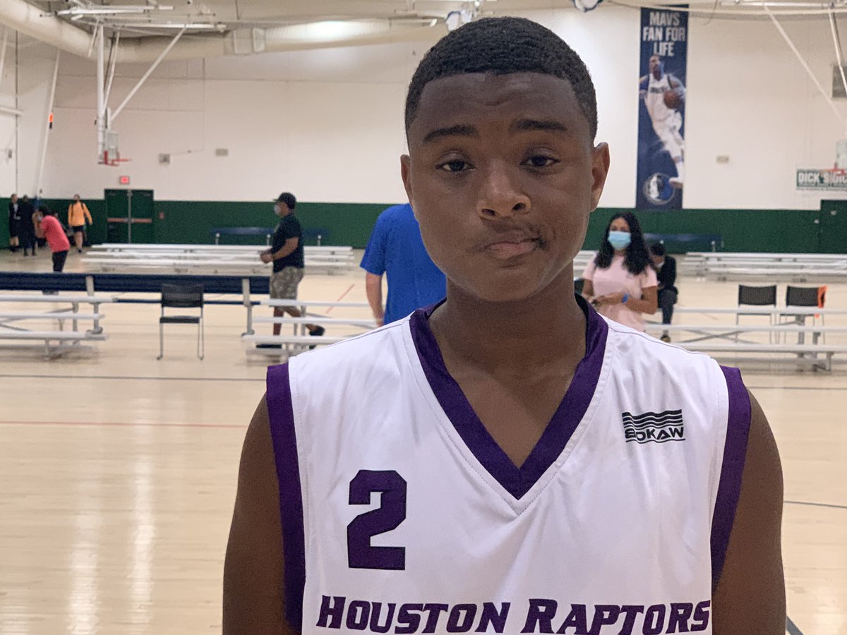 TexasHoopsGASO's tweet photo. #DallasGASO Kenny Hardy of HG Elite-Chad (25 pts) outdueled Jordan Thomas of GCounty-Herd (17 pts on 5 threes) as his team won 55-51 in the final game of the weekend #TexasHoopsGASO https://t.co/t0bAXZVm8Z
