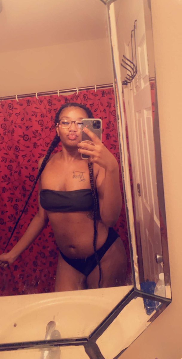 PreshaaPakkRedd's tweet photo. 💕🤍🤟🏾 https://t.co/nXxuQnwb6q