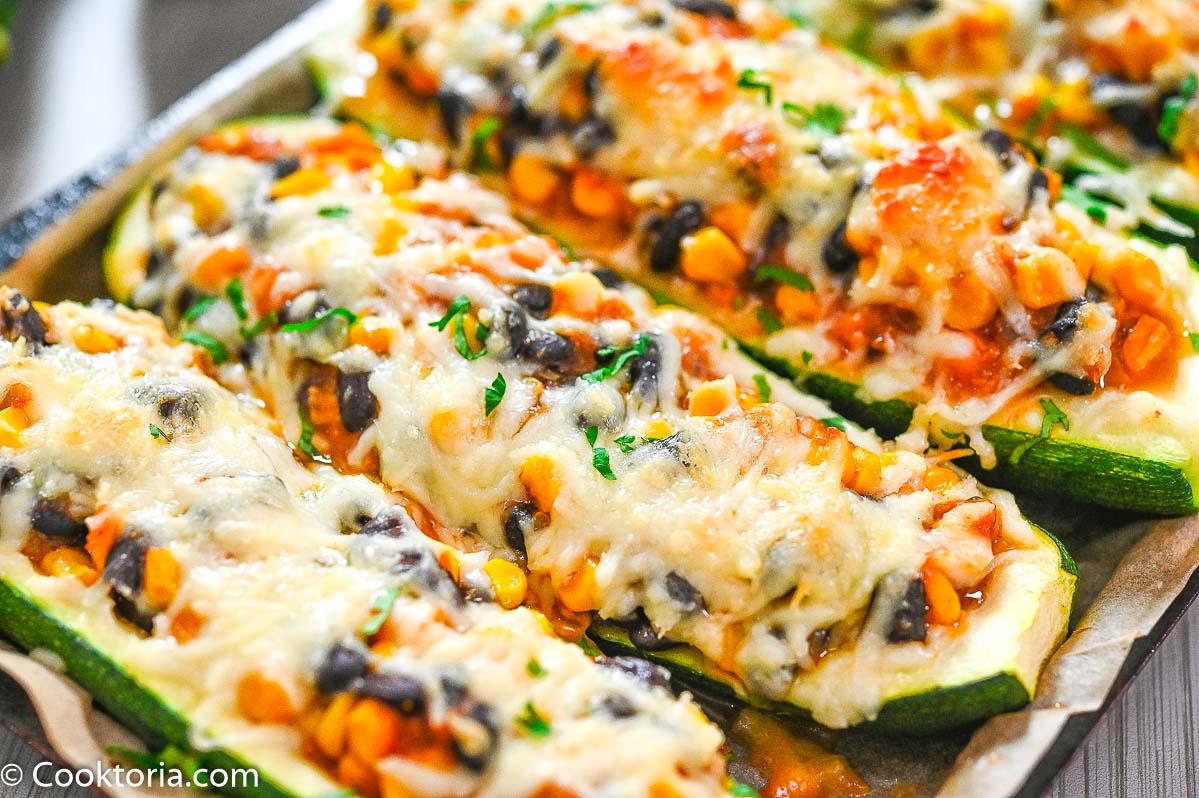cooktoria's tweet photo. These delicious Mexican Zucchini Boats are so flavorful and scrumptious. This is the perfect dish if you love vegetarian dishes with some kick.
https://t.co/BuY4YiGEvI https://t.co/AhIdjkWvrp