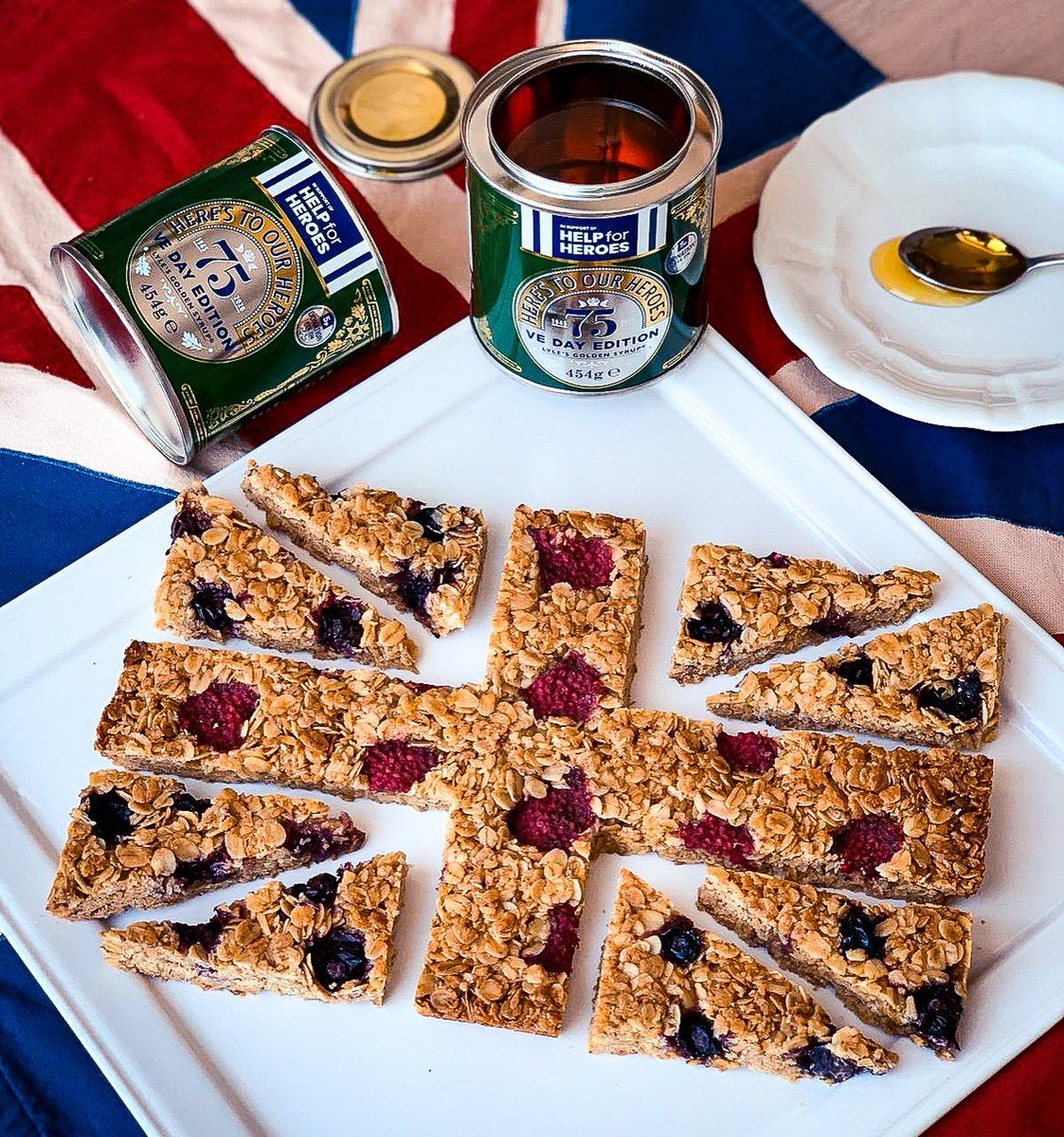 Check out these amazing Fruity Lyle's Union Flapjacks, made by @alicefevronia using @LylesGolden. 😍 Why not try Alice's recipe this #ArmedForcesWeek? Put your lockdown baking skills to the test and tag us in your bakes! 😋 Download the recipe here: bit.ly/2A4zwJW