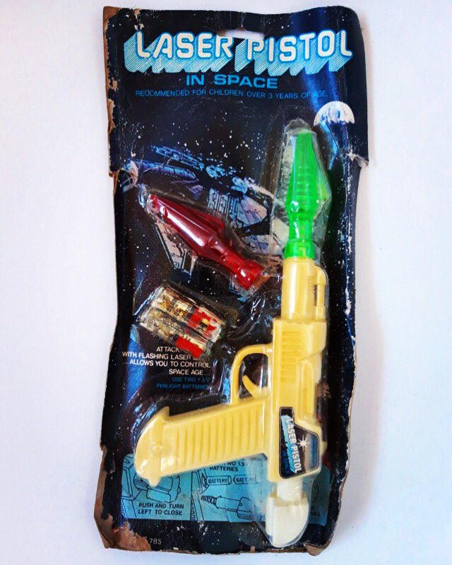 TantiveXI's tweet photo. This bootleg Laser Pistol was recently posted by forum member “poncho” in our Latest Pickups thread! Log on to the forum to see more vintage Star Wars goodness! https://t.co/fUkdDilJG9