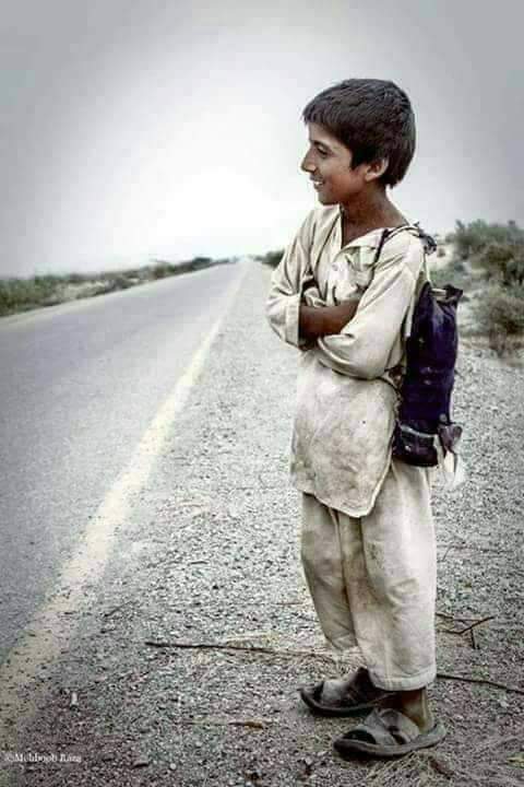 Mustafamalik29's tweet photo. اس سوگوار عہد میں ہم جیسے خوش مزاج

ہنستے ہیں تاکہ لوگ خدا پر یقیں رکھیں .........!!!
#محبت_کے_راستے https://t.co/w7ZfdP3M8X