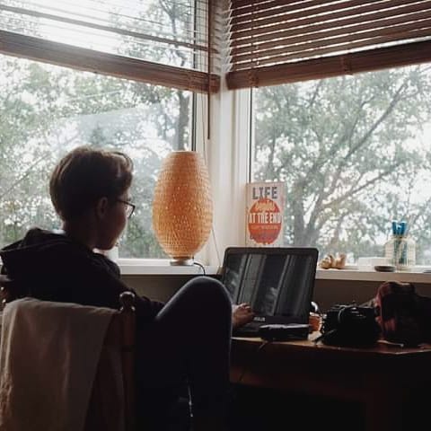 This picture was one the first time I've worked on the teaser of my podcast. This week I finished editing the last episode of this podcast. It's strange to see the end of the road but it's nice to look back. For you listeners it's not the end there's a new episode next week !