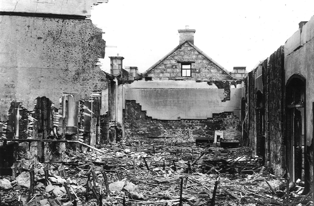 More than 2500 Scots died as a result and 8000 were injured.The worst of these attacks was the Clydebank Blitz, which took place on March 13th and 14th 1941. It was considered to be the worst case of destruction and civilian deaths in Scotland during the war.