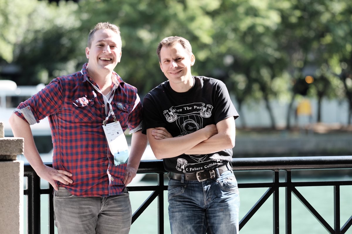 rimblas's tweet photo. #KscopeThrowback @mennooo &amp; @dgielis in Chicago #Kscope16 https://t.co/IGDX7Ix0Cq