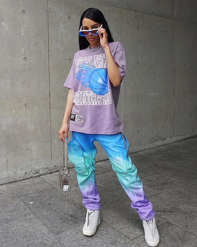 ARCHIVES (@archivestoronto) on Twitter photo In love with this look by <a href="/alealimay/">Aleali May</a> with the <a href="/martineali/">MARTINE ALI</a> "Next Chapter" Bag ⛓️👜…
📸 instagram.com/p/CB_Be1Dg0H1/ via tweet.photo In love with this look by <a href="/alealimay/">Aleali May</a> with the <a href="/martineali/">MARTINE ALI</a> "Next Chapter" Bag ⛓️👜…
📸 instagram.com/p/CB_Be1Dg0H1/ via tweet.photo