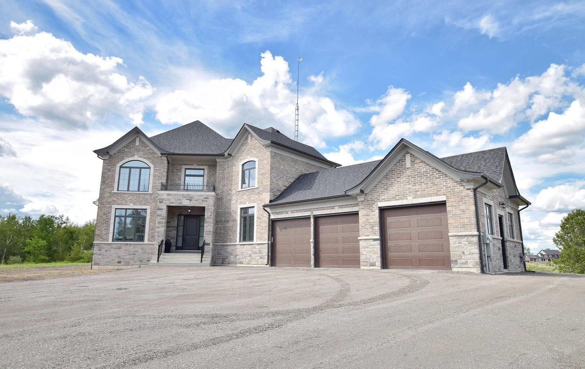 sworona's tweet photo. FRESHLY LISTED!!! 🏡
1845 Scugog Line 12
We Hit The Reset Button📲🏡 On This Beautiful Property After A Brief Break At The Start Of Covid.. Grass Is Seeded &amp; We Are Ready For You To Safely Take This Beautiful Property In...
MLS E4809473 
#durhamrealestate #portperryrealestate https://t.co/SvXPlRMtZ3