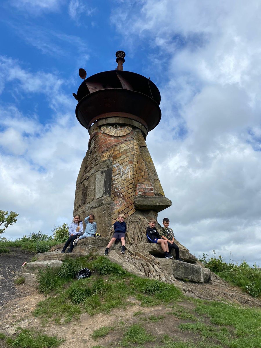 j6opm's tweet image. @ClassRousseau @ClassKandinsky @HimidClass @OlqopPrimary 16 mile bike ride to Beamish Museum and back for the NG and Marshall family today 🚲 🚲 🌲 🌲 👏 👏 #bikelife