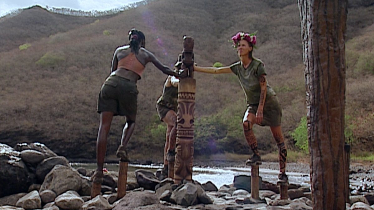 But at least the final immunity challenge was this classic, which should be the final immunity contest on EVERY season. So simple, yet so dramatic.