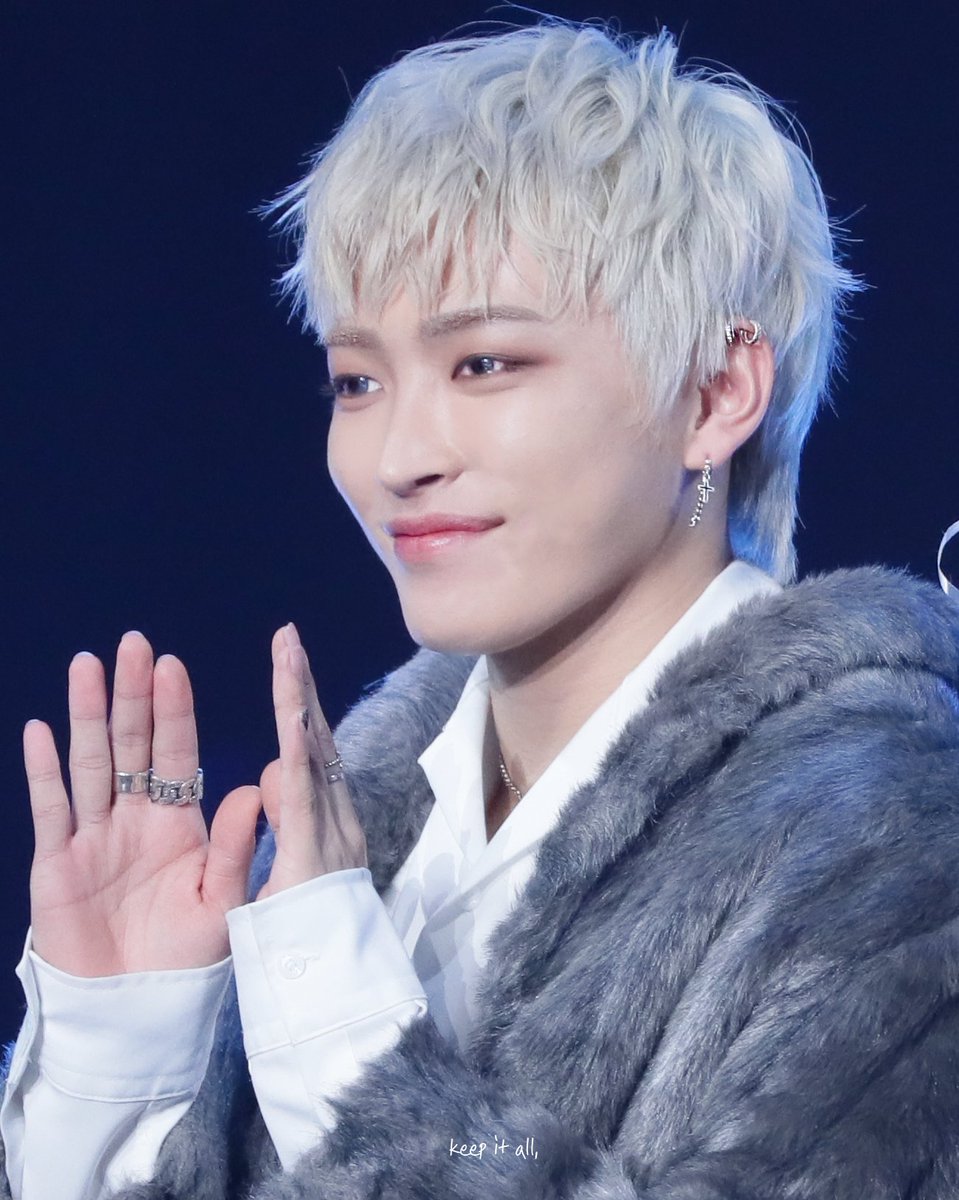 Here we have the ultimate Ice King vibe  #ATEEZ    #에이티즈  