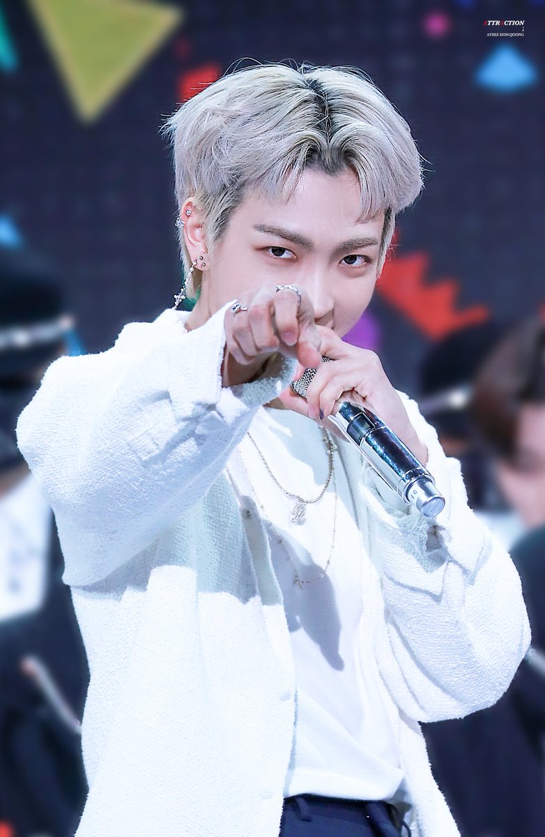 King doing his thing  #ATEEZ    #에이티즈  