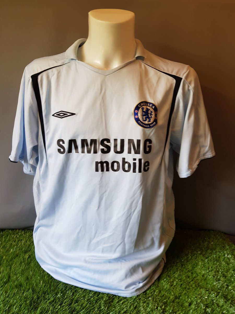 retrokits's tweet photo. For Sale: Chelsea Football Shirt Adult XL Away 05/06 Umbro Soccer Jersey Camiseta #umbro #retrokits #ChelseaFC #CFC  #footballshirtfriday 
 
https://t.co/KL6FPlcOhf https://t.co/YnHkYgvU6M
