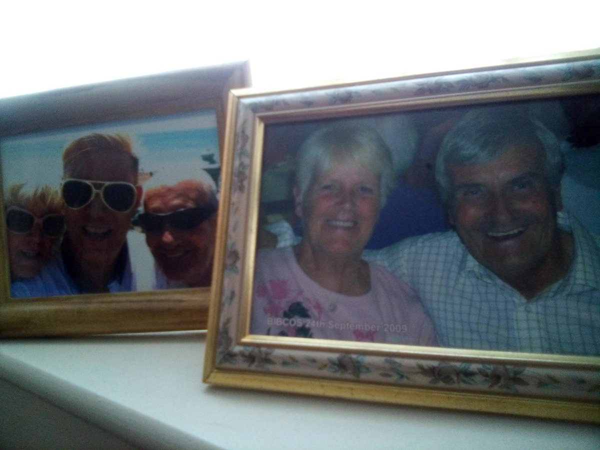 JasonPrinceDJ's tweet image. 4 weeks today since we lost dad. Been so lucky to be surrounded by my beautiful friends and family since. R.I.P. Mick x