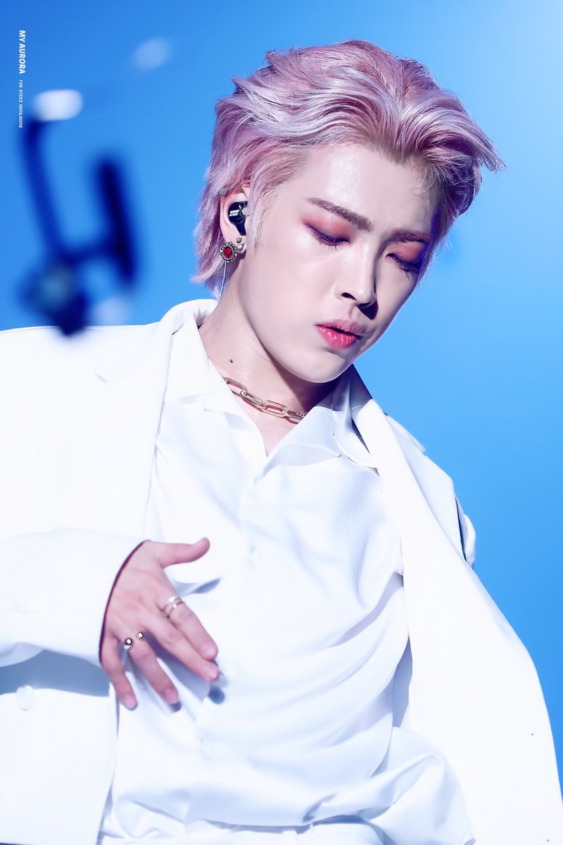  #ATEEZ    #에이티즈  