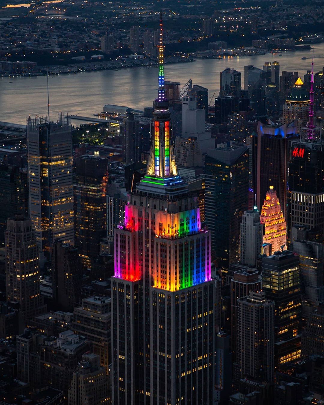 Empire State Building On Twitter Illuminated In All The Colors Of The Rainbow This Evening In Honor Of Pride Month Nycpride Nycpride Pride2020 Mattpugs Ig Https T Co Lxwtzbqy4f Twitter