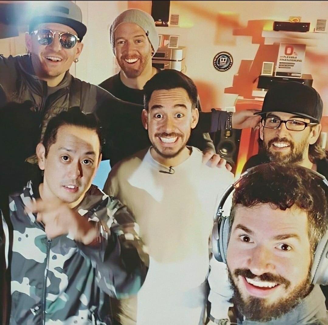 LPLive's tweet photo. Just ran across this photo of Linkin Park in 2017 we’ve never seen before!

Pretty good shot. Anyone know what show this is from? https://t.co/n3ezrZPlz7