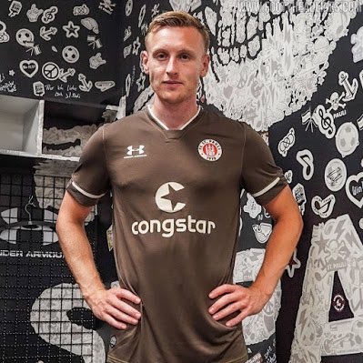 Video Gamer Hiro ザンクトパウリ 21シーズンユニフォーム めっちゃシンプルデザイン これでいい 変わったデザインよりシンプルの方がチームカラー的に合ってる T Co Ak0usk7sm9 Twitter