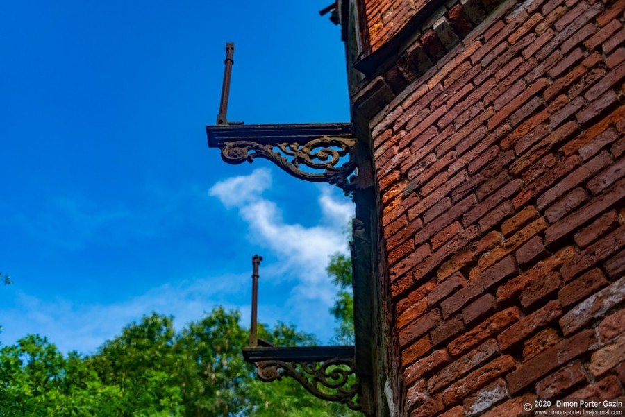 simonovkvramble's tweet photo. #Russia #Leningrad Oblast #Volosovsky District, village #Torosovo. Residents of Torosovo treated the Baron with respect, Wrangels never differed cruelty to ordinary people, on the contrary, rendered them all kinds of help. The Baron built a school, built roads in Torosovo. https://t.co/v1YbjVad23