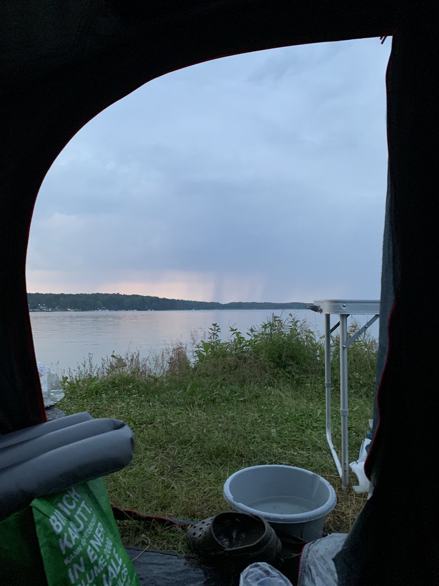 WladFrischKäse tweet media