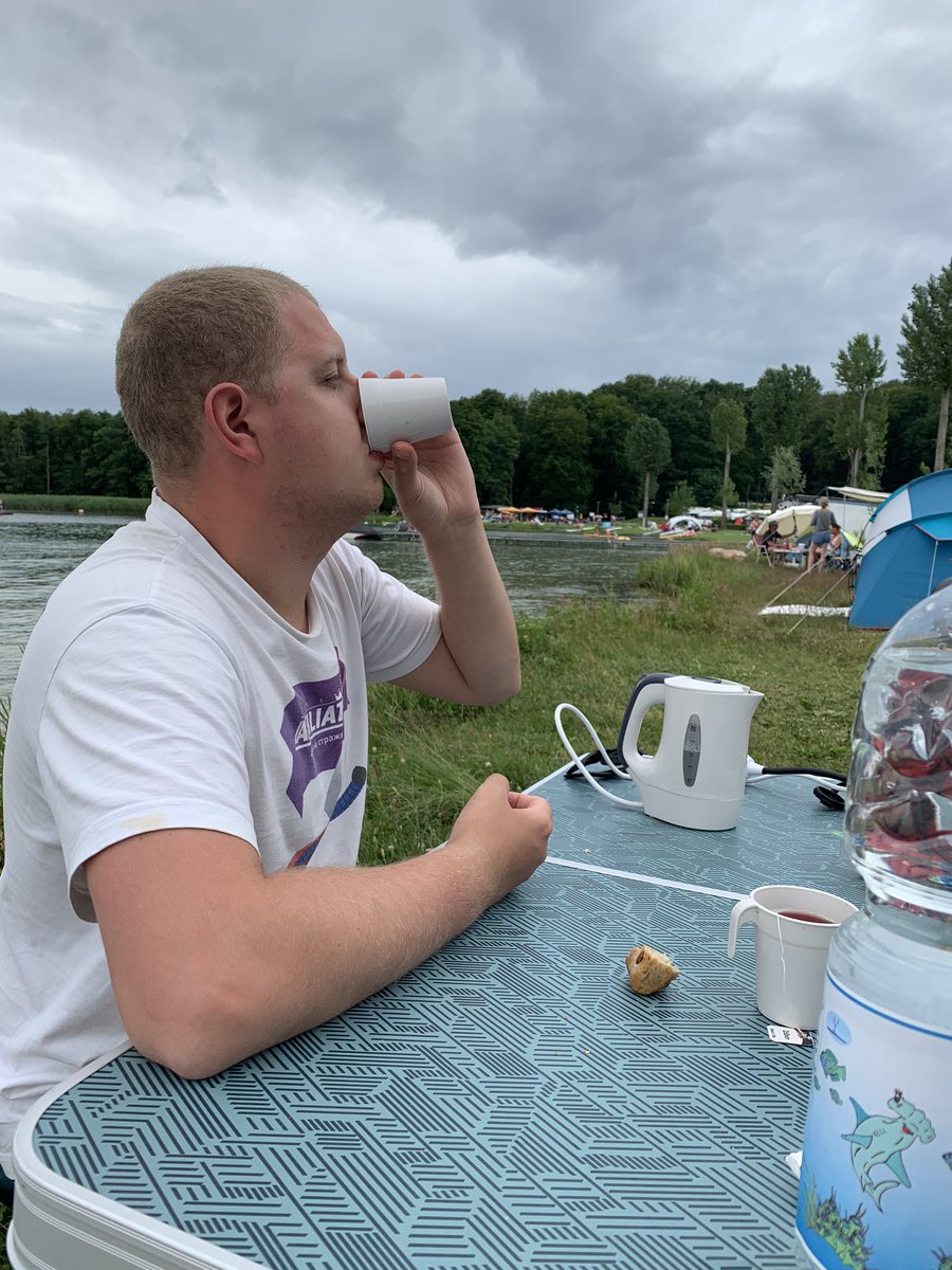 WladFrischKäse tweet media