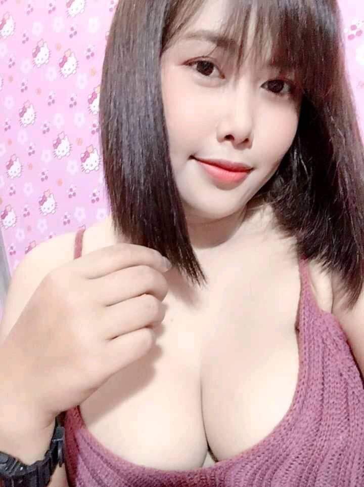 มะ' นาว tweet media
