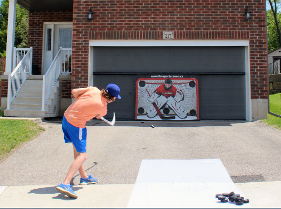 Aiming for more accurate shots? 🏒🏠  LOOK,  pick a spot, take your shot.
 It’s all about how you train - develop good shooting habits &amp; better techniques. 
 Thanks,  Coach Jeremy <a href="/howtohockey/">Coach Jeremy - How To Hockey</a>! 
thesportscreen.com  #thesportscreen #HockeyatHome  
buff.ly/2ZjsfhM