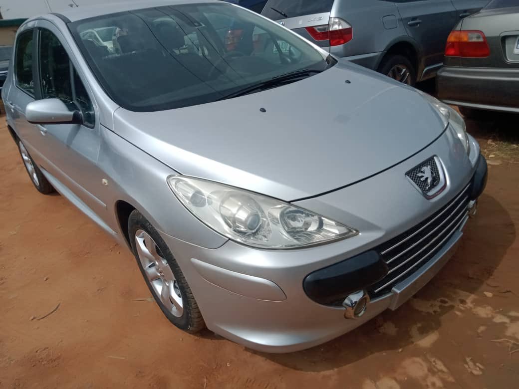 SarkinMota_AMF's tweet photo. Quote this tweet with watever u want First person to get 24k retweets within 24 hours and the amount of comments must be the same with ur followers WINS THIS CAR !!!! GOOD LUCK EVERYONE https://t.co/BoI71zb20D
