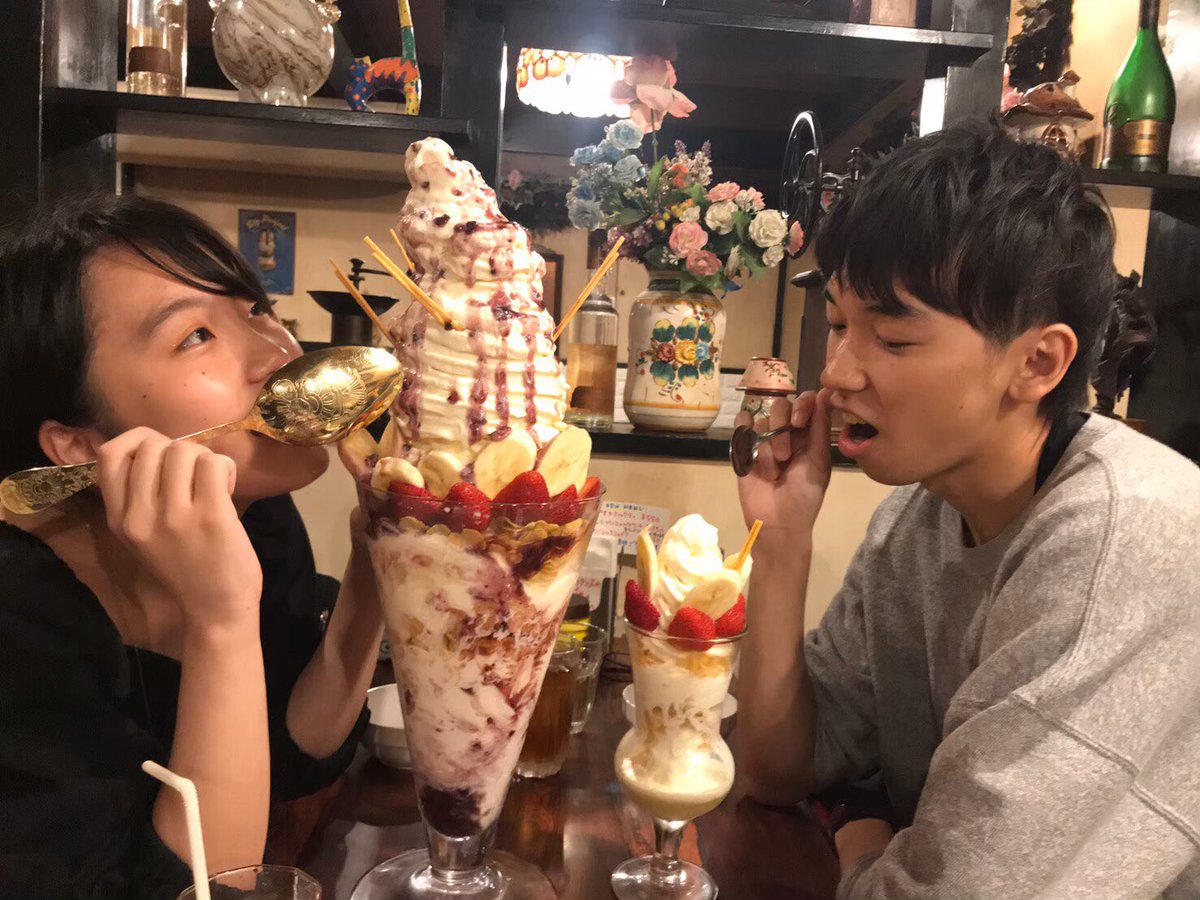 choice52472961's tweet photo. 「窯から作るピザ作り」に続く、有名人と同じことしてる過去の企画が！！

タイトル「食欲の現実」 https://t.co/qDCVSiPGRB