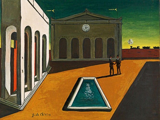 الكثير من لوحات كيريكو هي ميادين إيطالية خالية من البشر في فترة ما بعد الظهر. يوم خريفي، شمس برتقالية. لاحظو لون السماء الأخضر الغريب!الساعة في الميدان الثانية بعد الظهر.. يوجد دائما رجلان في الخلفية يتحدثان بموضوع غامض.. كالعادة هناك قطار يمر في البعيد وينفث دخان أبيض! لماذا؟!