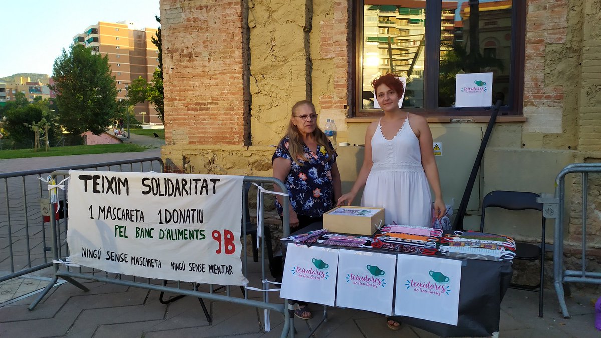 teixidores9b's tweet photo. Avui hem estat convidades a l' #OrgullDeClasse20 de @28jautonom i @NouBarrisLGBTI 
#FemBarri
#TeiximSolidaritat https://t.co/Il9tu4cqwS