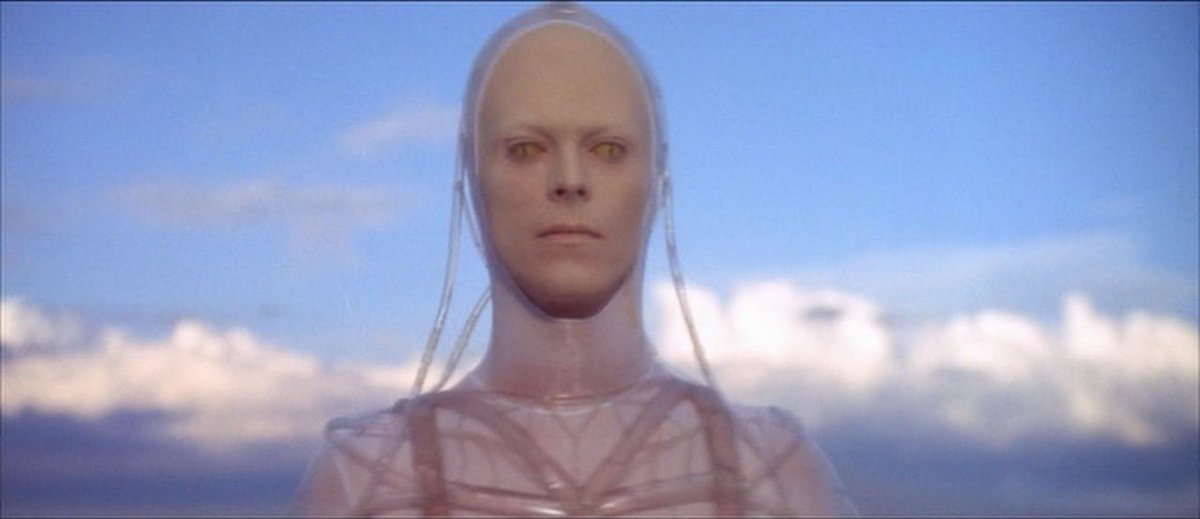 THE MAN WHO FELL TO EARTH (1976) Director: Nicolas Roeg