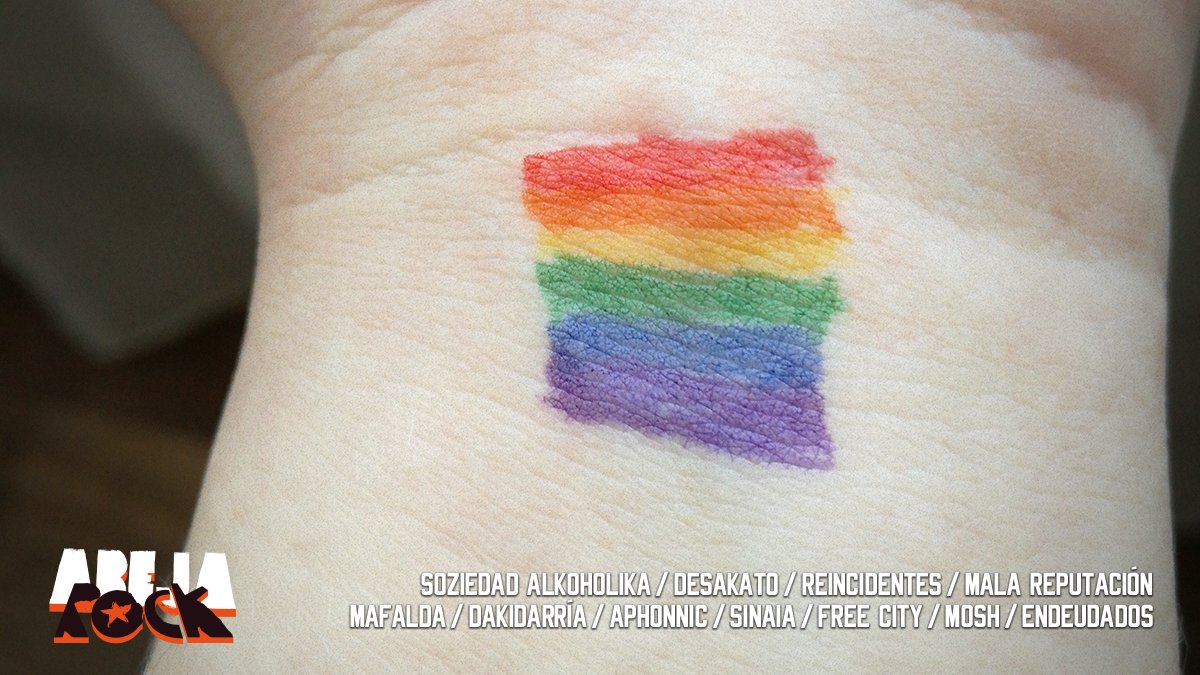 No solo los heavys llevan cuero 😜 y las hadas no son las únicas que llevan varitas mágicas. Dejemos claro de una vez que el #amor ¡no entiende 🌈 de género!
#OrgulloLGTBI #Orgullo2020 #Pride2020 #DíadelorgulloLGTBI