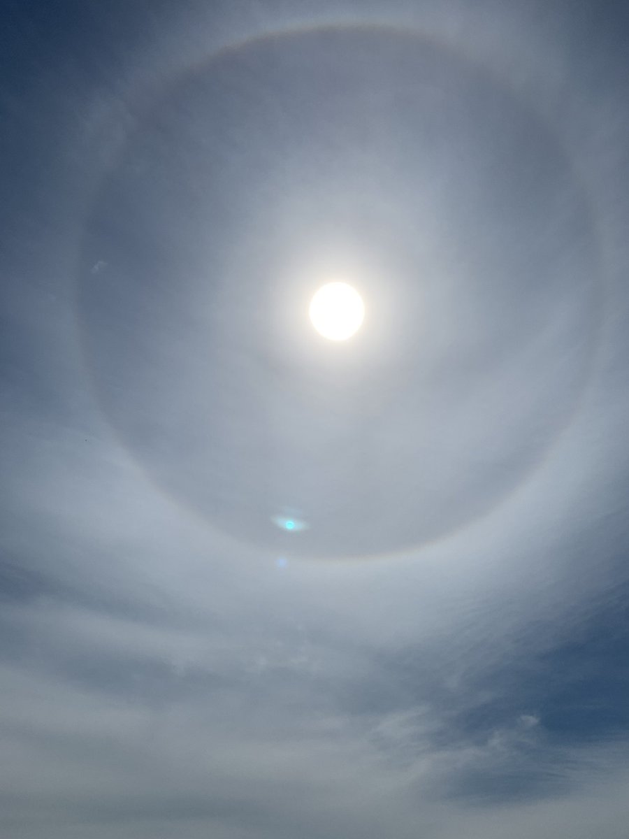 Saw this rainbow ring around the sun yesterday on the CT river. Anyone know what causes this?