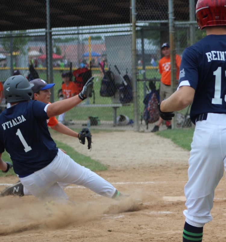 BaseballFrogz's tweet photo. Haley’s Comet? A leprechaun riding a unicorn? A competent Bears QB? 

These were all considered rarer than a Max Wynalda slide...til yesterday

The FutureCougar star got dirty @home to score a big 🐸 run—atta boy #dieselMax!

@BHSNSS @BHSNFootball @marcus_wynalda  @BHSNvBaseball https://t.co/95ShuIUqVC