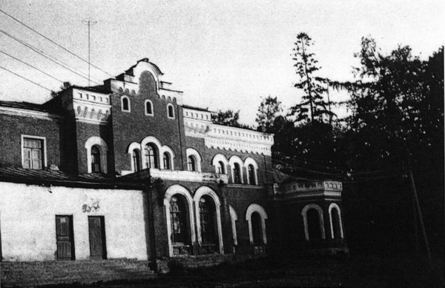 simonovkvramble's tweet photo. #Russia #Leningrad Oblast #Volosovsky District,village #Torosovo.Historians have yet to answer the question of how and why this architectural monument died.The indifference of the estate was led by the indifference of local and St.Petersburg authorities,the public and journalists https://t.co/t3UCxcSWAU