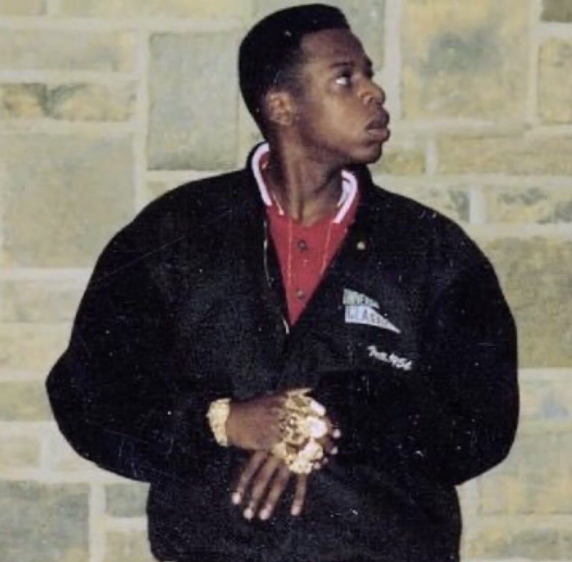 “9 to 5 is how you survive, I ain’t tryna survive. I’m tryna live it to the limit & love it a lot”A late bloomer in the rap game, a young JayZ still grinding in the underworld. The stories told on his debut album would grow from these experiences.