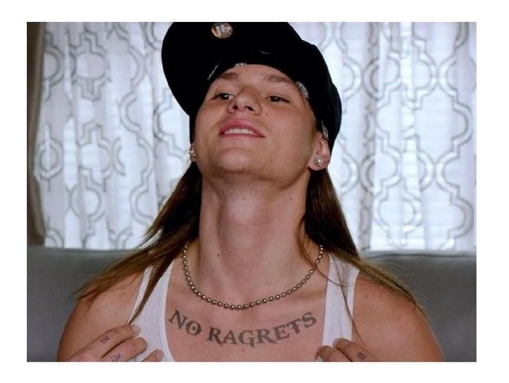 I'm still really not over how bloody good it feels to have clear skin. Roaccutane you are a game changer and well worth a miserable 4 months !!! #noragrets