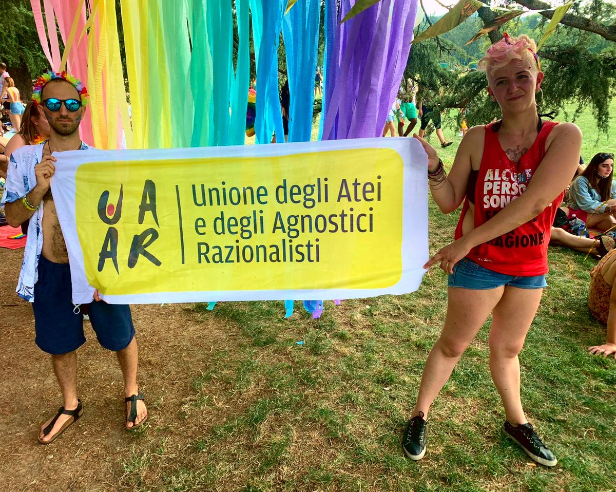 Presenti alla manifestazione (a bassa densità) nel pratone dei Giardini Margherita! <a href="/BolognaPride/">Bologna Pride</a> 2020: l'Orgoglio LGBTQI+ non si ferma!
#Bologna #PRIDE2020 #Pride
